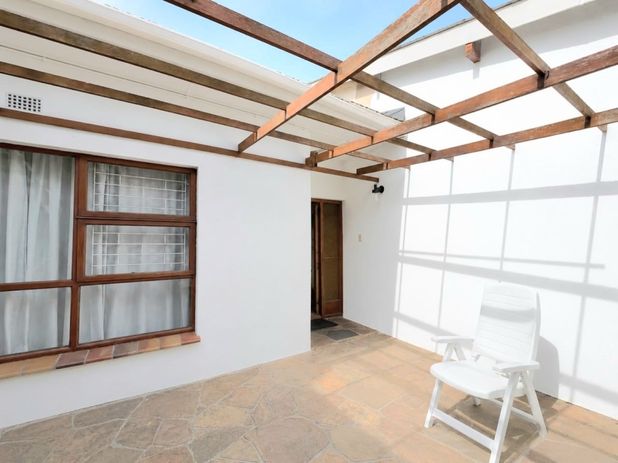 3 Bedroom Property for Sale in Kenridge Western Cape